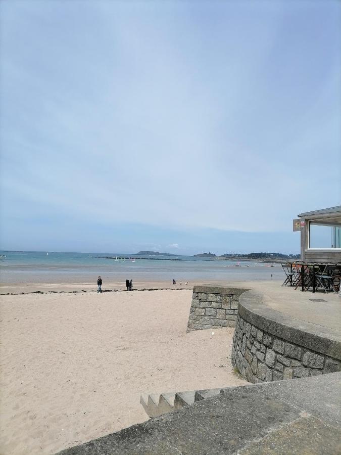 Maison Familiale Proche De La Mer Lancieux Exterior foto